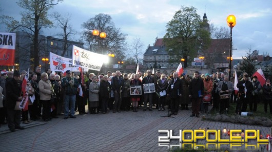 Opolska prawica uczciła 4. rocznicę katastrofy smoleńskiej