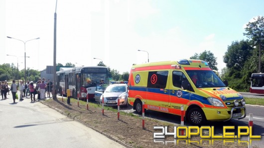 Ciężarówka uderzyła w autobus MZK