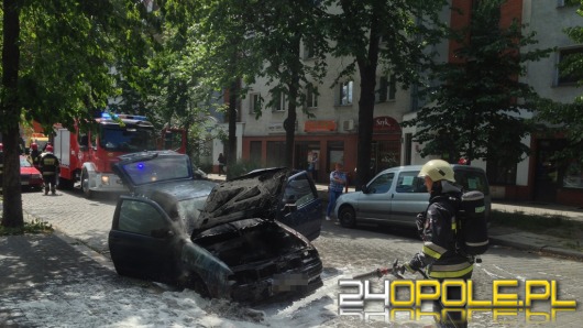 Seat spłonął na Zaodrzu w Opolu