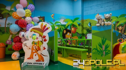 Wakacje w mieście z salą zabaw Jupi Park.