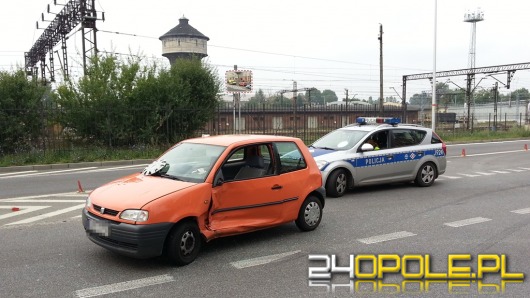 Seat i volkswagen zderzyły się na ul. Armii Krajowej