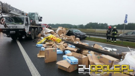 Zderzenie trzech samochodów na autostradzie A4