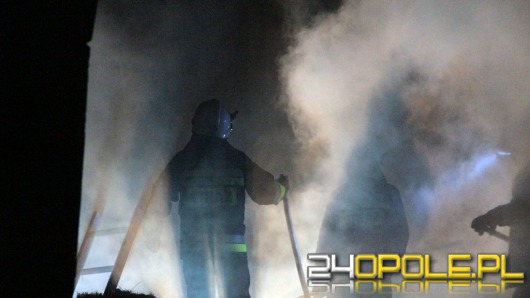 19 zastępów straży pożarnej gasiło pożar w Szymonkowie