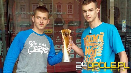 Puchar za siatkarskie MŚ był w rękach setek Opolan
