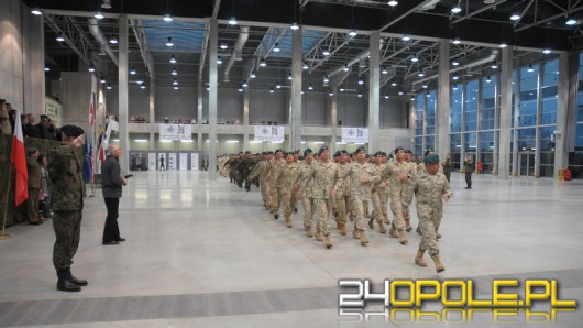 Nasi żołnierze wrócili z Afganistanu. To koniec polskiej misji.