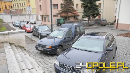 Na Mały Rynek wróci część miejsc parkingowych