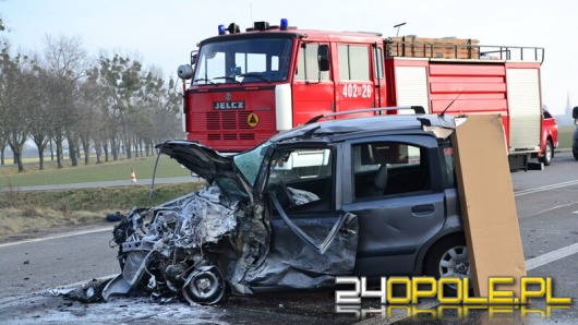 Wypadek na obwodnicy Grodkowa, jedna osoba jest ranna