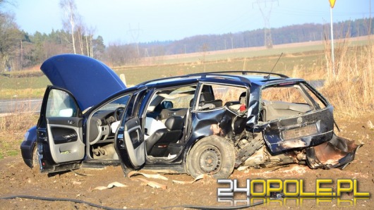 Wypadek podczas wyprzedzania na trasie Opole - Nysa