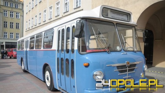 Opolska firma wyremontowała zabytkowy niemiecki autobus