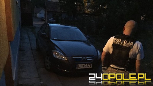 Podczas akcji policji ktoś uszkodził radiowóz