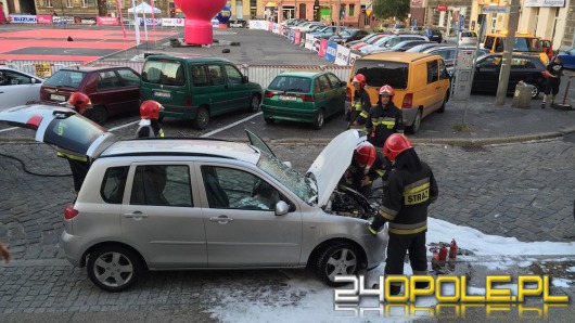 Samochód zapalił się na Placu Kopernika