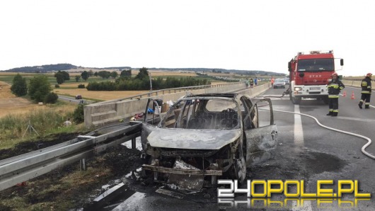 Samochód doszczętnie spłonął na autostradzie A4