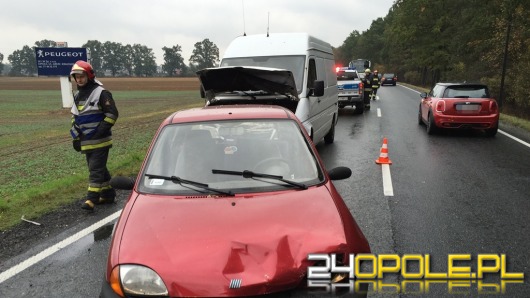 Trzy auta zderzyły się między Opolem a Zawadą