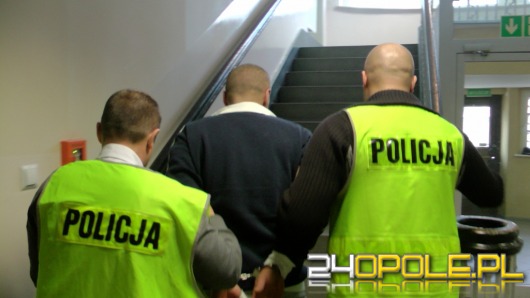 37-latek zaatakował młotkiem pracownika salonu gier