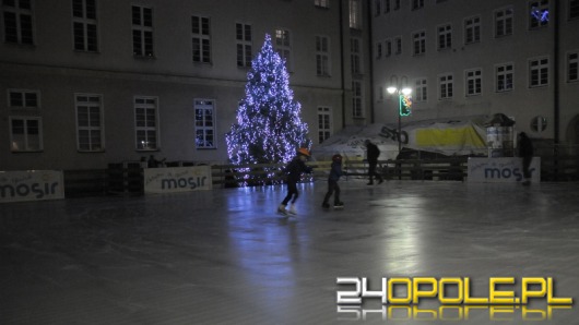 Lodowisko na opolskim rynku już działa