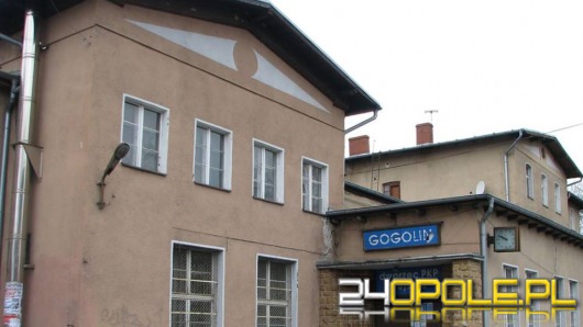 Pijany 18-latek po kłótni z dziewczyną zdemolował dworzec