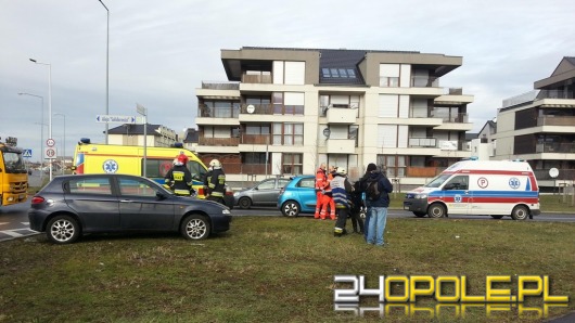 Renault i alfa romeo zderzyły się na Alei Solidarności