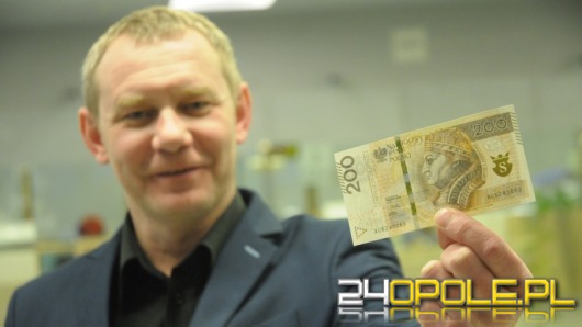 Do obiegu trafił nowy banknot 200-złotowy. Jakie są jego zabezpieczenia?