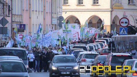 Mieszkańcy podopolskich gmin tłumnie protestowali przeciwko powiększeniu miasta