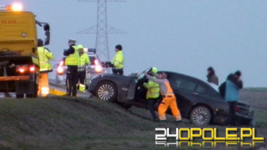 Leżący na drodze przedmiot przyczyną wypadku prezydenckiej limuzyny