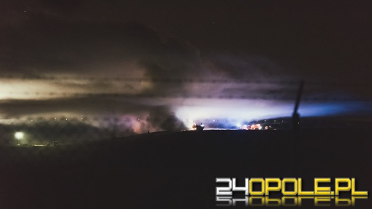 Nocny pożar na opolskim wysypisku śmieci