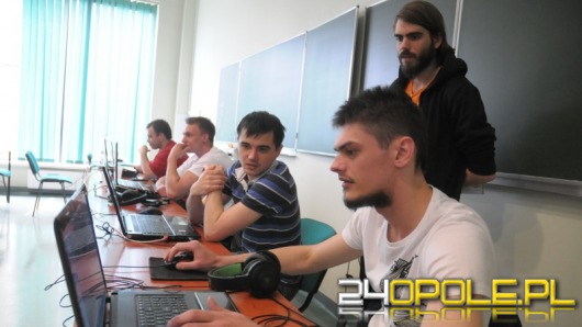 Fani gier komputerowych rywalizują w Piastograniu