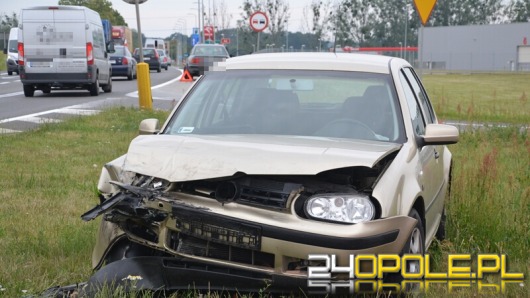 Zderzenie volkswagena i audi na "grzybku"