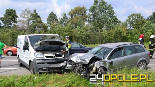 Trzy auta zderzyły się na obwodnicy Opola
