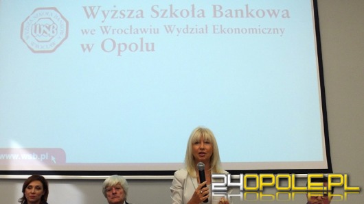 Sędzia Anna Maria Wesołowska w Opolu z wykładem o cyberprzemocy