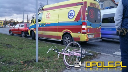 Kierowca fiata uno potrącił rowerzystkę