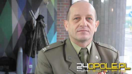 Major Wojciech Bakalarz - nowoczesne wojsko dba o tradycje i siada na koń
