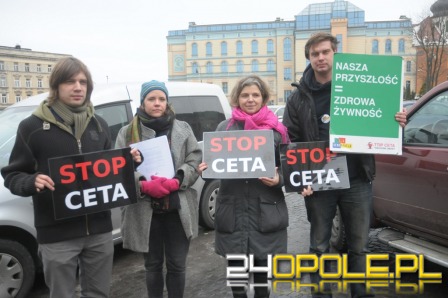 "Akcja Demokracja" protestowała w Opolu przeciwko CETA 