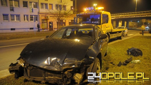 Mazda i BMW zderzyły się na rondzie