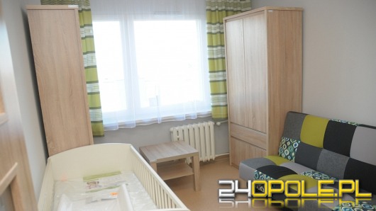 W Opolu otwarto kolejne mieszkanie chronione dla młodych mam