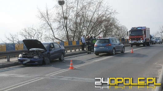 Zderzenie na wiadukcie na ul. Obrońców Stalingradu