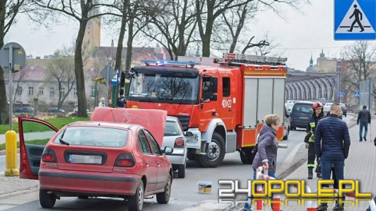 Kierowca volkswagena potrącił dziewczynkę na pasach