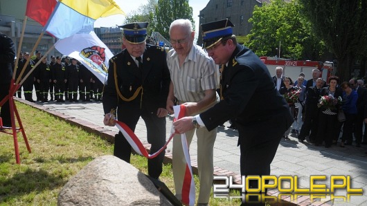 Tablicą upamiętnili pracę strażaków i dawne jednostki