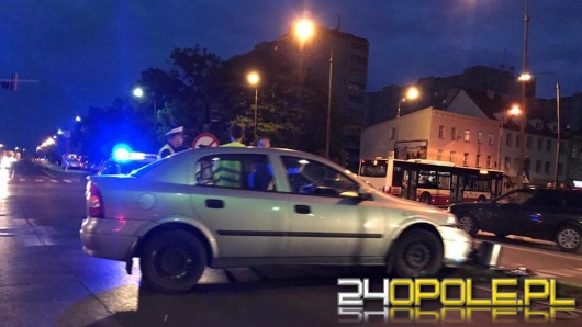 Po kolizji w Opolu policja kieruje ruchem