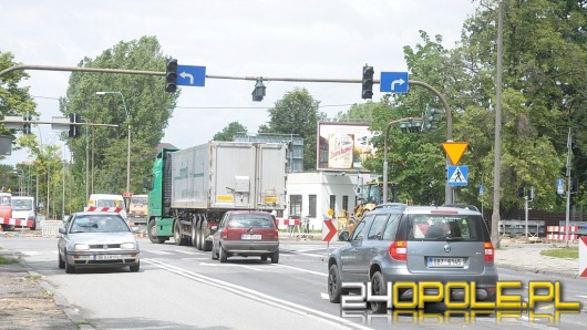 Apel kierowcy MZK: wyłączcie światła na Zaodrzu!