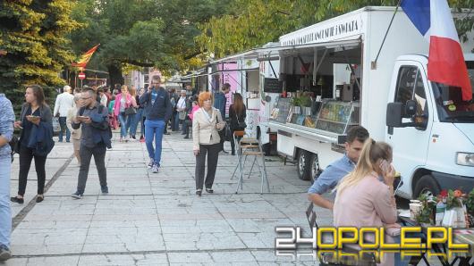 Foodtrucki w rytmie piosenki autorskiej