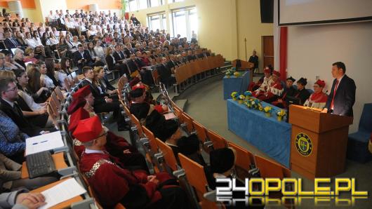 Studenci kierunków medycznych PMWSZ w Opolu zainaugurowali rok akademicki
