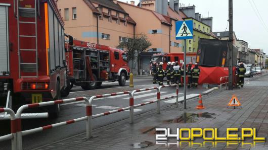 Śmierć na przejściu dla pieszych. Ciężarówka potrąciła człowieka w Strzelcach Opolskich