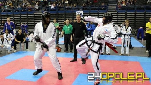 Policjanci z Brzegu na zawodach Taekwon-do w Anglii