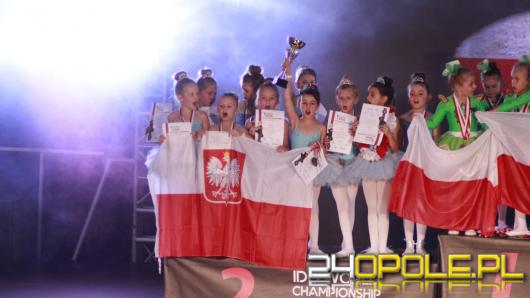 Międzynarodowy sukces Akademii Tańca RAMADA i tytuły Wicemistrzów Świata