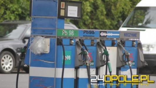 Zatankował i odjechał, ale to tylko jeden z jego punktów dnia