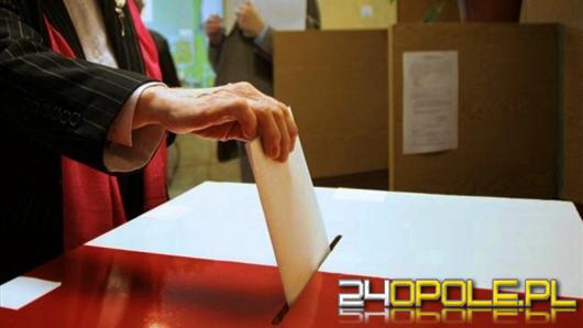 Urzędnik wyborczy może zarobić ponad 4 tys. zł. Chętnych brak 