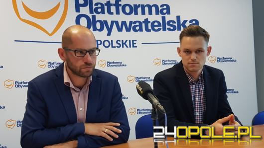 Wraca temat wyprawki dla pierwszaków. 1000zł proponują radni PO, 500zł prezydent