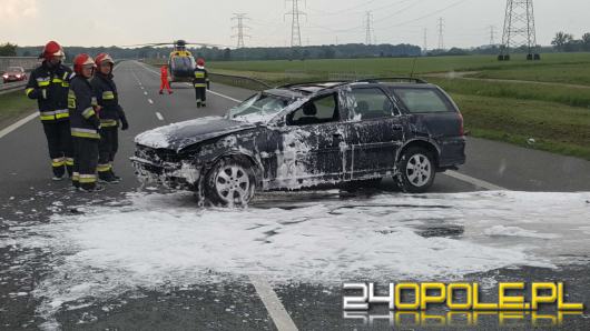 Samochód dachował na autostradzie A4 w kierunku Wrocławia