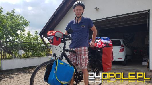 Piotr Sznura z Jemielnicy wyruszył dziś rowerem na mundial