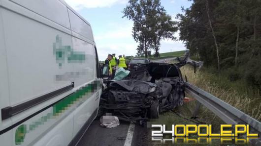 Wierzbięcice - Niwnica: 19-letni kierowca zderzył się z ciężarówką, nie udało się go uratować